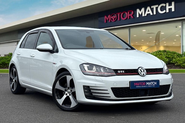 Used Volkswagen Golf 2016 for sale - 76300365: Photo 1