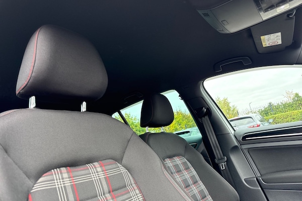 Used Volkswagen Golf 2016 for sale - 76300365: Photo 24