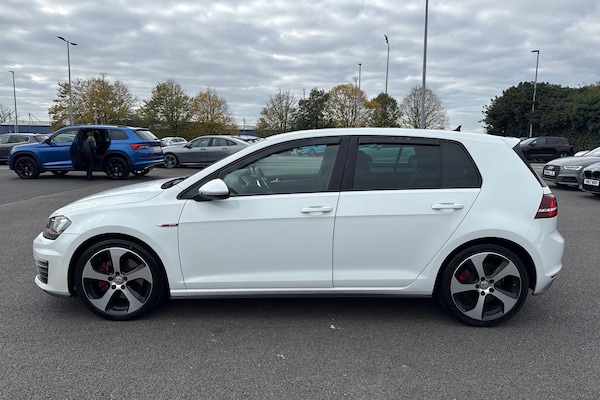 Used Volkswagen Golf 2016 for sale - 76300365: Photo 31