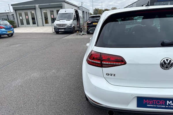 Used Volkswagen Golf 2016 for sale - 76300365: Photo 32