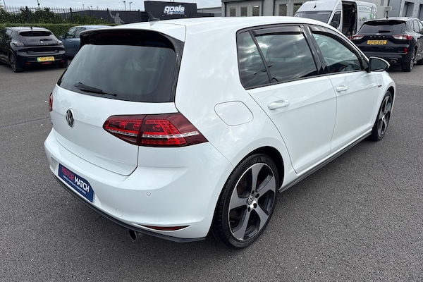 Used Volkswagen Golf 2016 for sale - 76300365: Photo 34