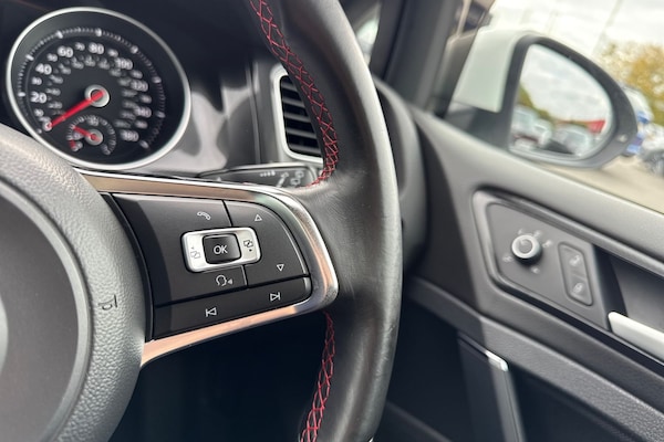 Used Volkswagen Golf 2016 for sale - 76300365: Photo 38