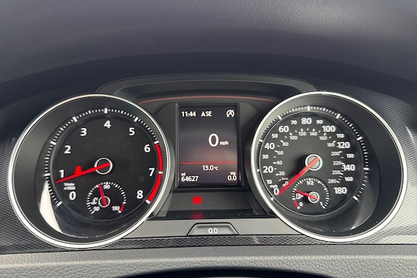 Used Volkswagen Golf 2016 for sale - 76300365: Photo 42