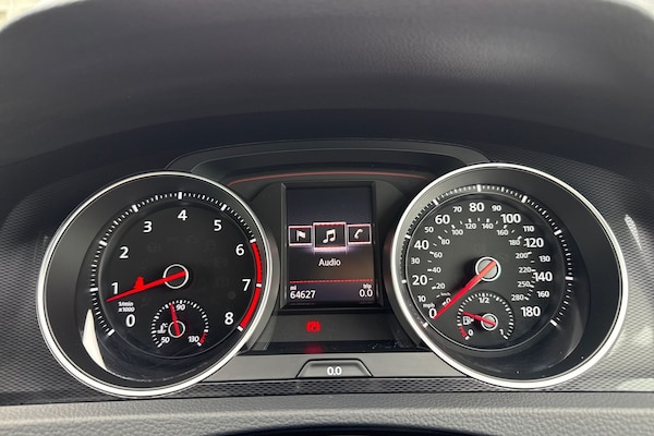 Used Volkswagen Golf 2016 for sale - 76300365: Photo 44
