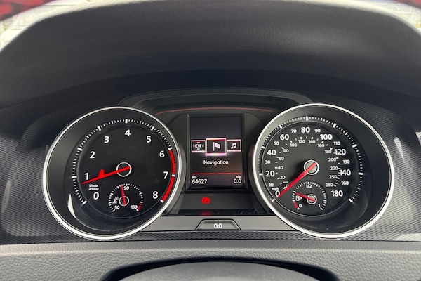 Used Volkswagen Golf 2016 for sale - 76300365: Photo 45