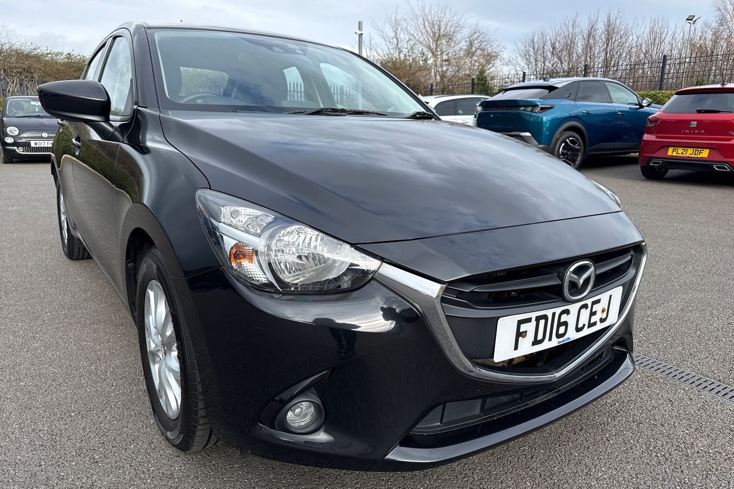 Used Mazda Mazda2 2016 for sale - 77719307: Photo 9