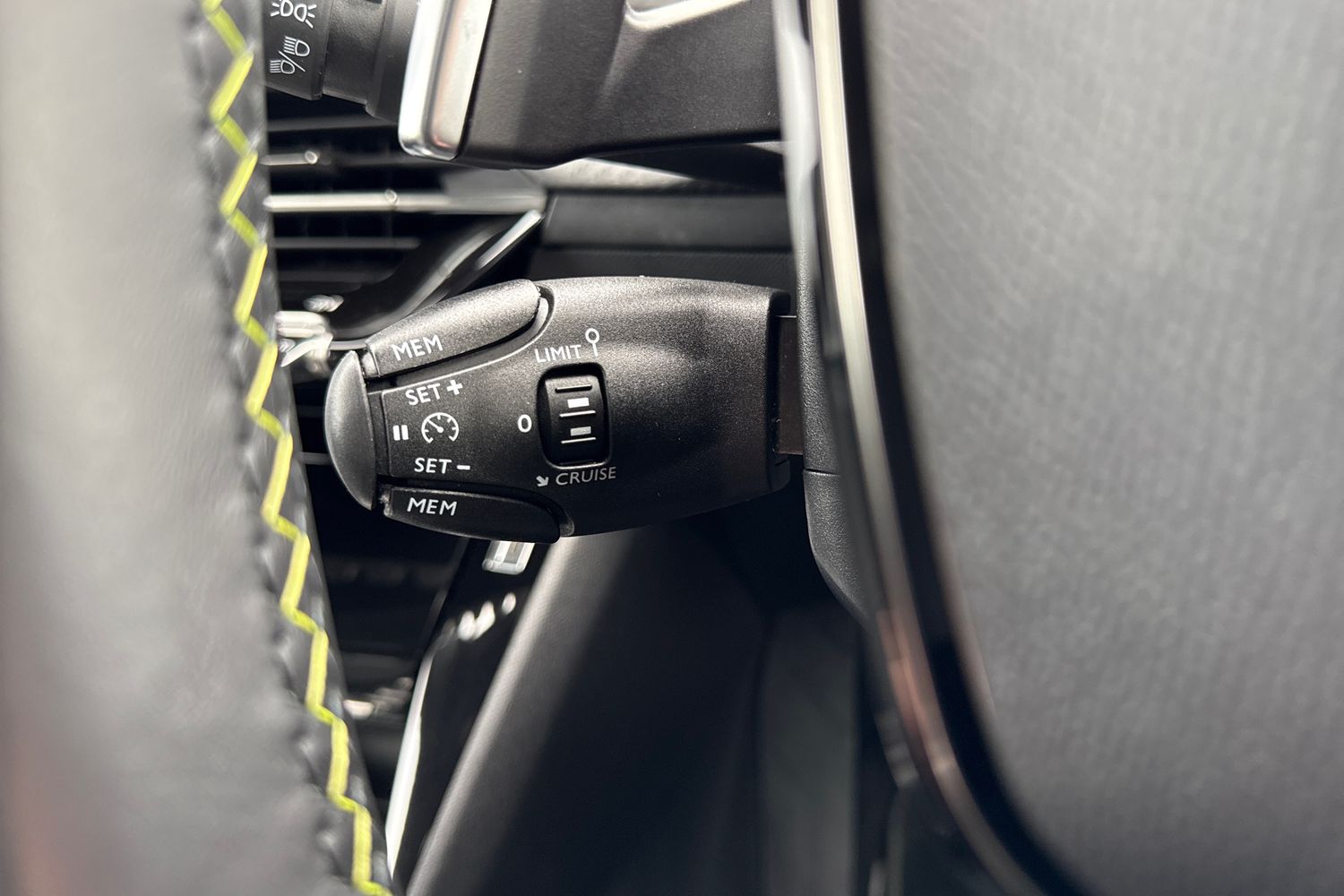 Used Peugeot 2008 2023 for sale - 78078948: Photo 41