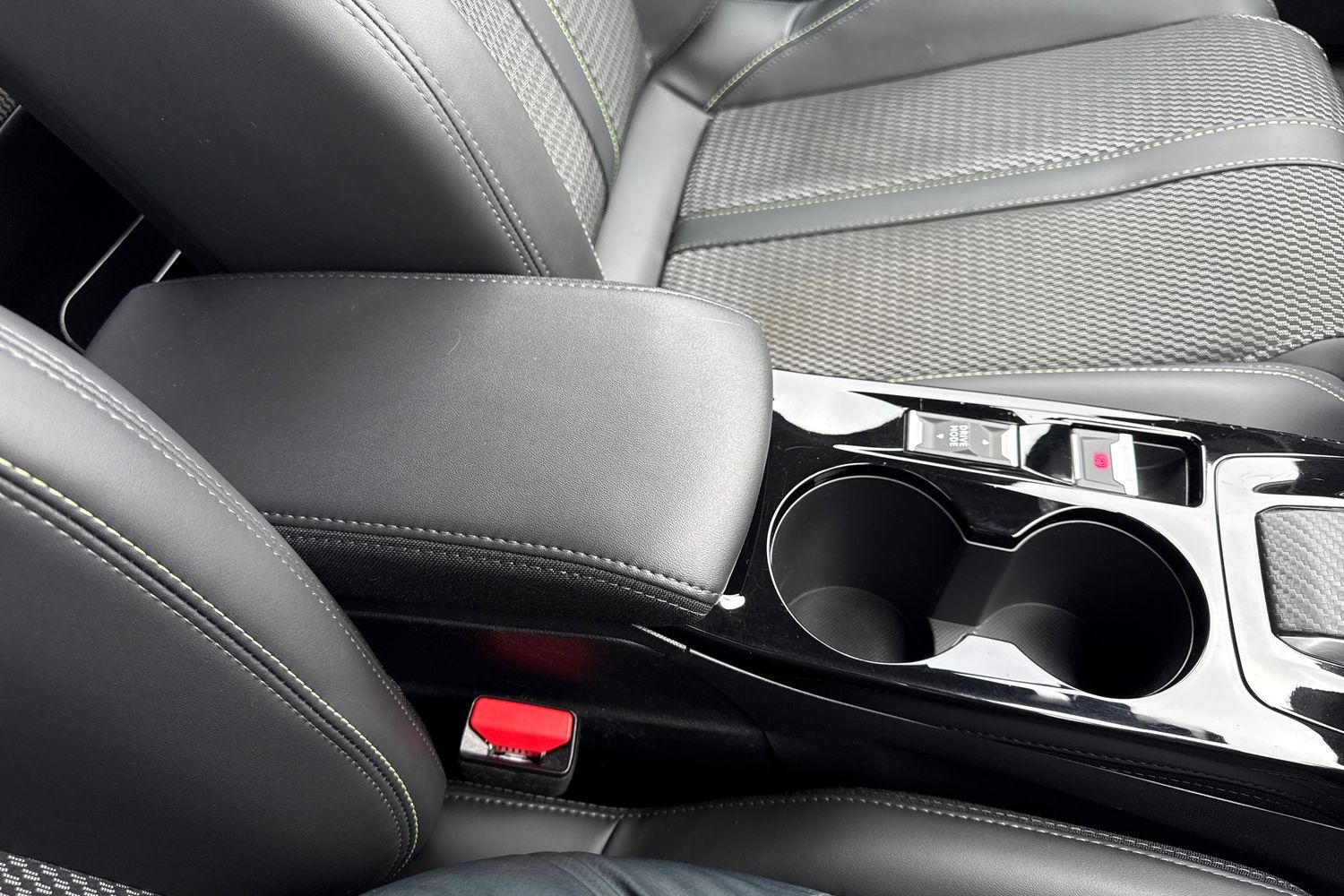 Used Peugeot 2008 2023 for sale - 78078948: Photo 57