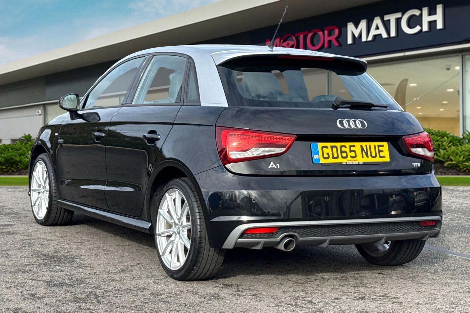 Used Audi A1 2015 for sale - 76385455: Photo 2