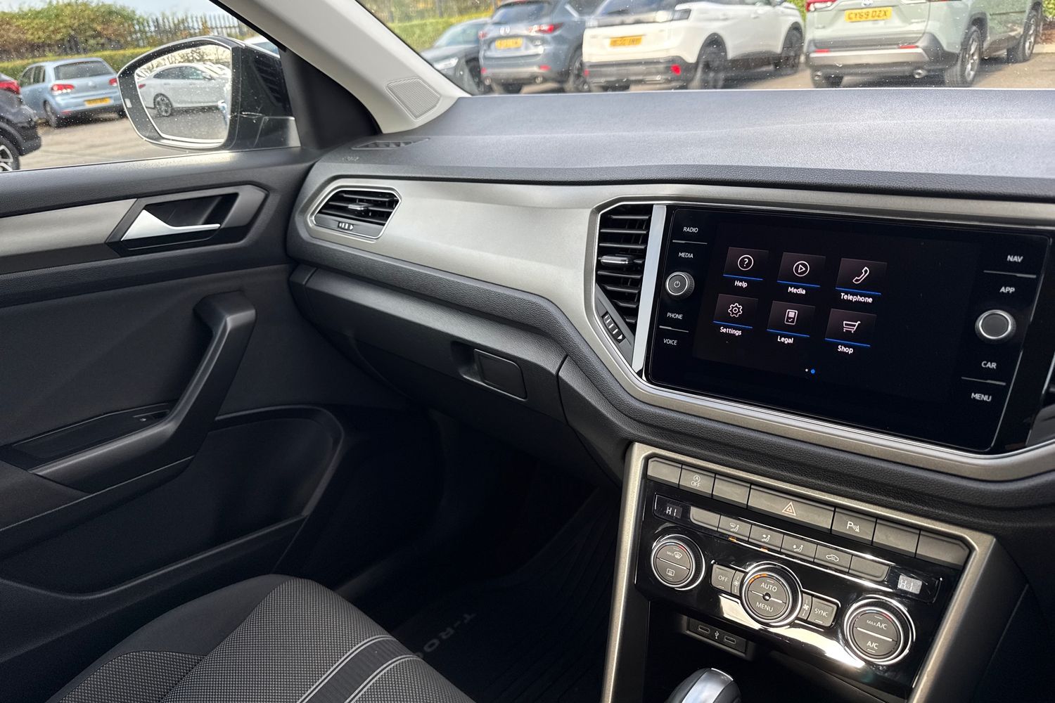 Used Volkswagen T-Roc 2020 for sale - 76391013: Photo 17