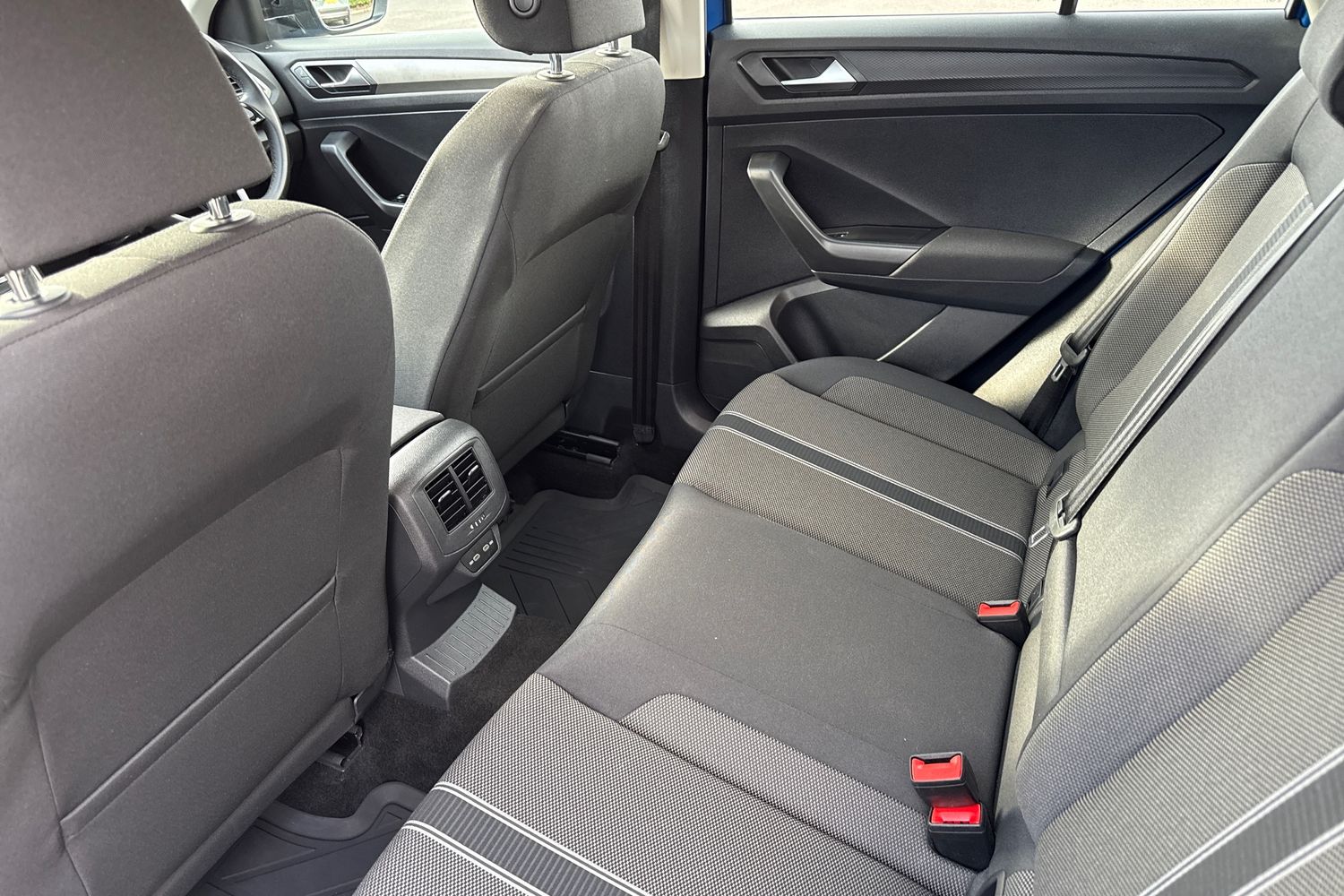 Used Volkswagen T-Roc 2020 for sale - 76391013: Photo 32