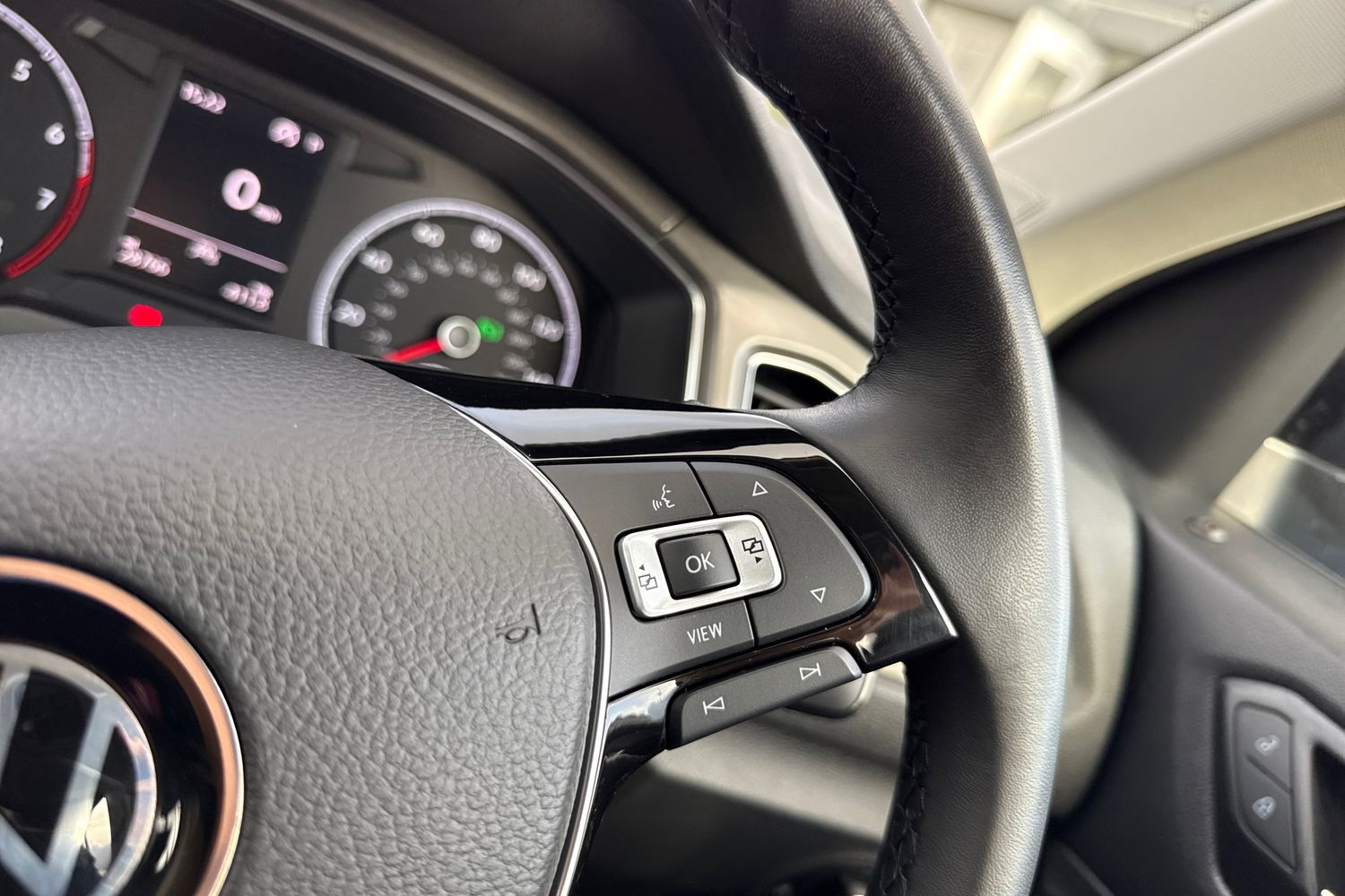 Used Volkswagen T-Roc 2020 for sale - 76391013: Photo 39