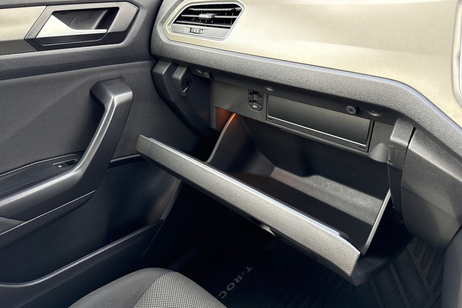 Used Volkswagen T-Roc 2020 for sale - 76391013: Photo 61