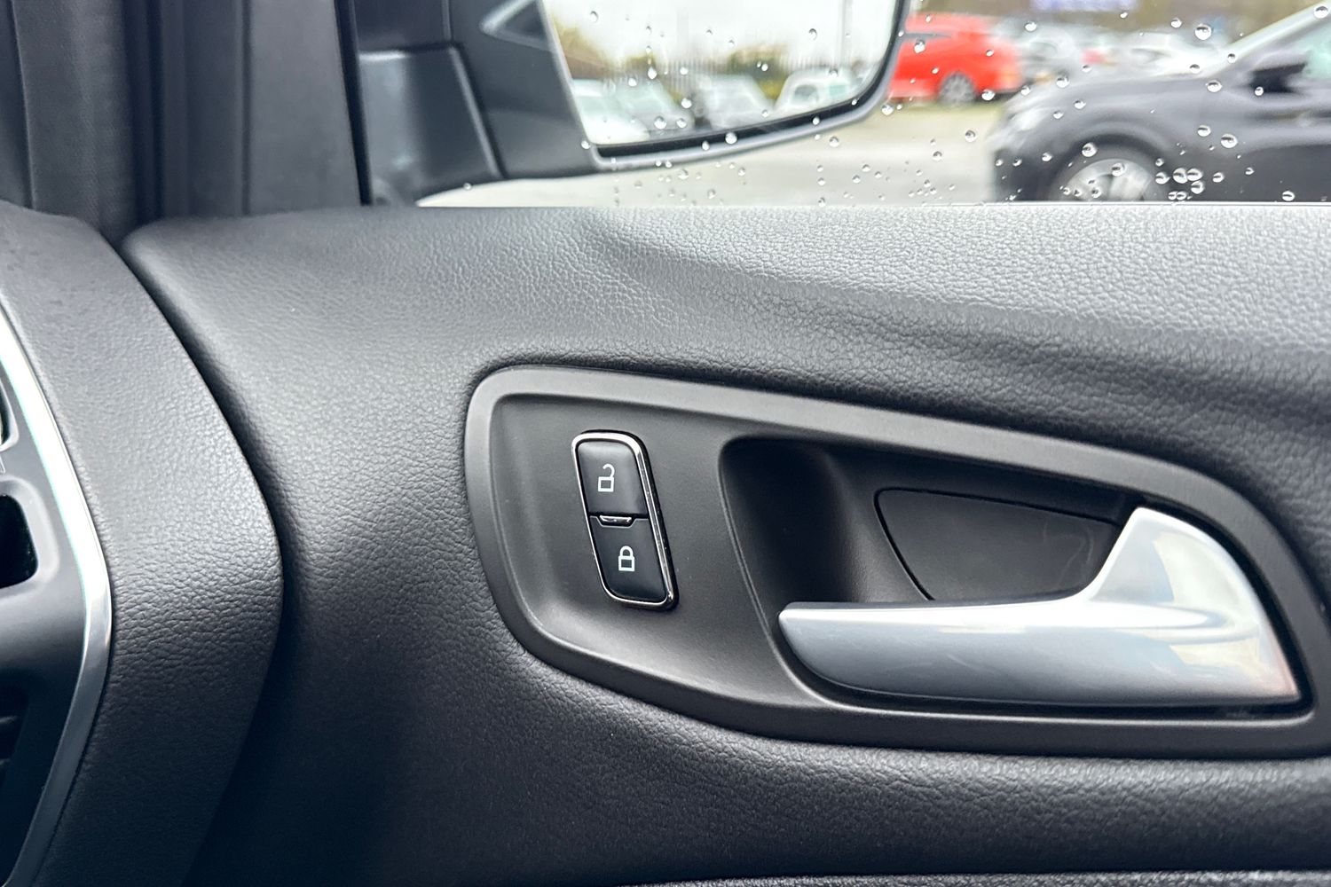 Used Ford Kuga 2015 for sale - 76985242: Photo 39