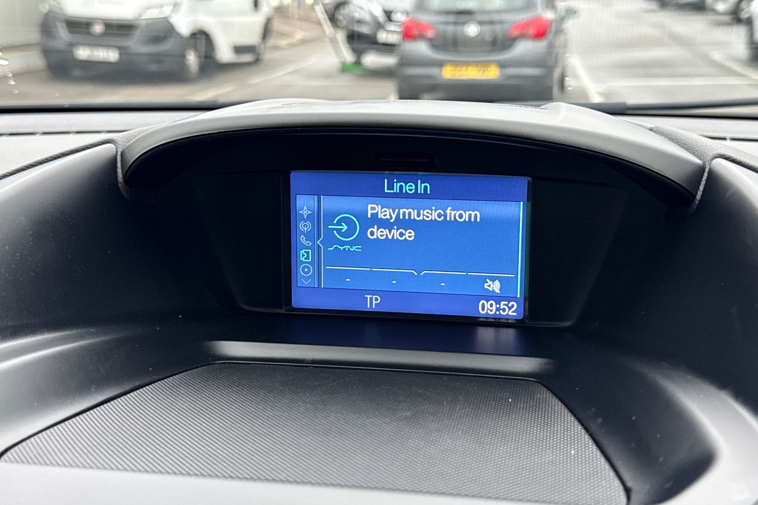 Used Ford Kuga 2015 for sale - 76985242: Photo 46