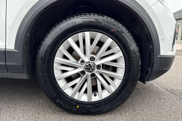 Used Volkswagen T-Roc 2022 for sale - 76143799: Photo 10