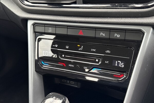 Used Volkswagen T-Roc 2022 for sale - 76143799: Photo 51