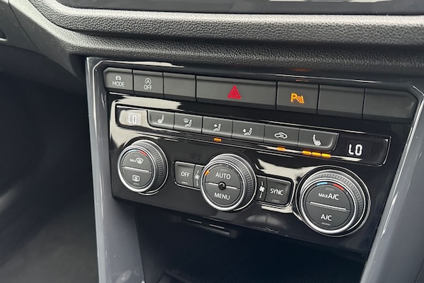 Used Volkswagen T-Roc 2019 for sale - 76268019: Photo 56