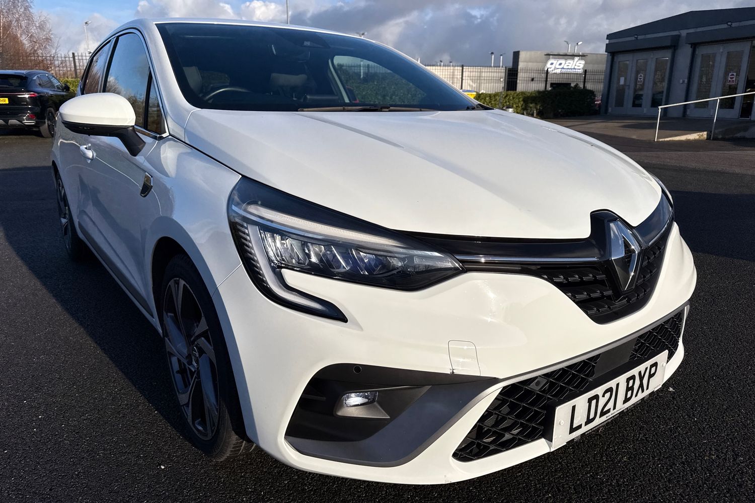 Used Renault Clio 2021 for sale - 76968054: Photo 9