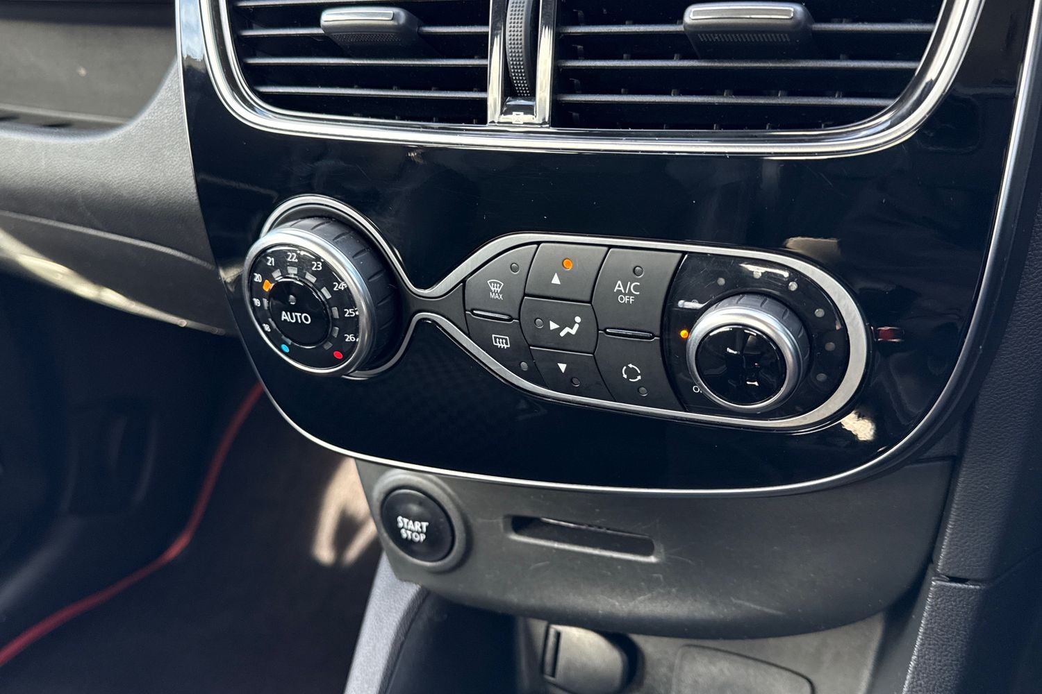 Used Renault Clio 2017 for sale - 77661716: Photo 22