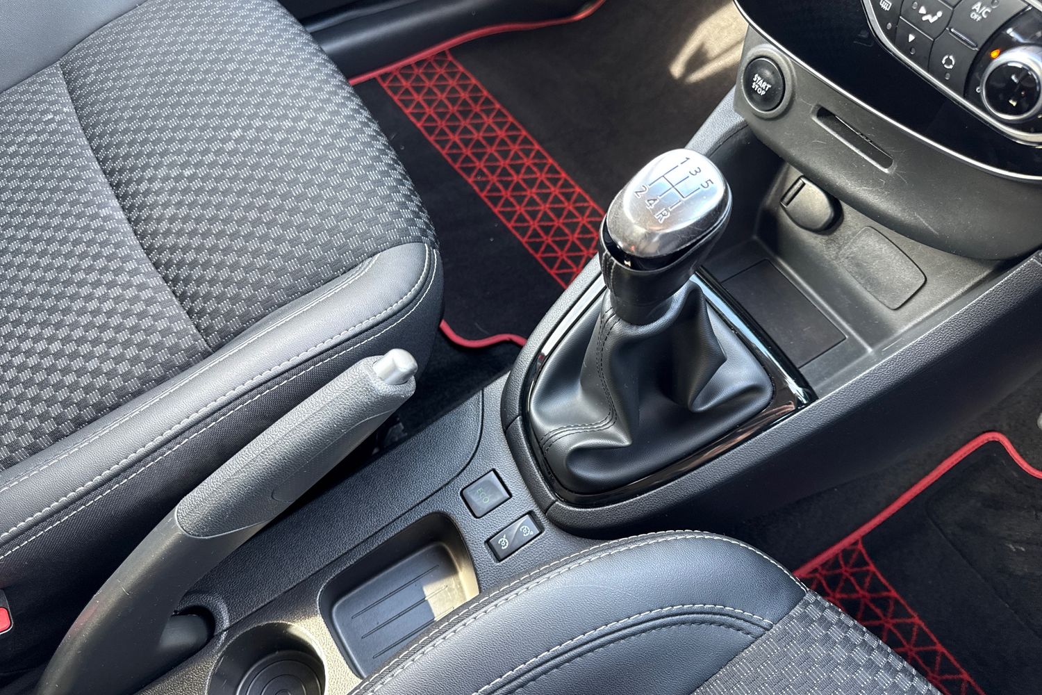 Used Renault Clio 2017 for sale - 77661716: Photo 53