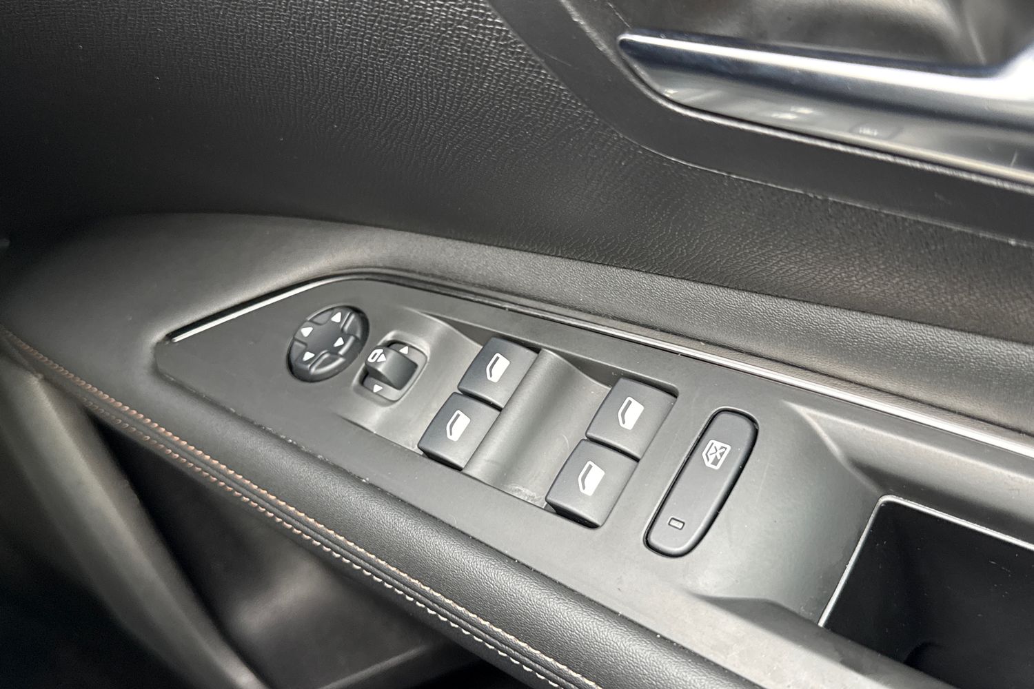 Used Peugeot 3008 2019 for sale - 77862879: Photo 42