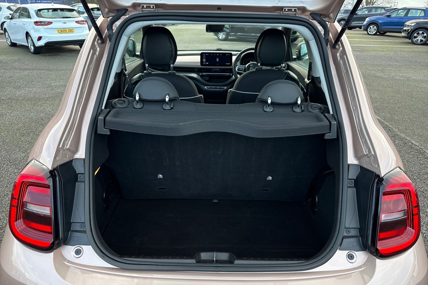 Used Fiat 500 2024 for sale - 77378527: Photo 7