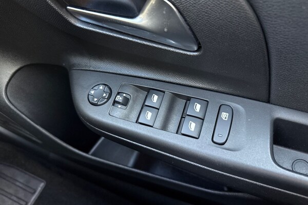 Used Vauxhall Corsa 2020 for sale - 76186005: Photo 38