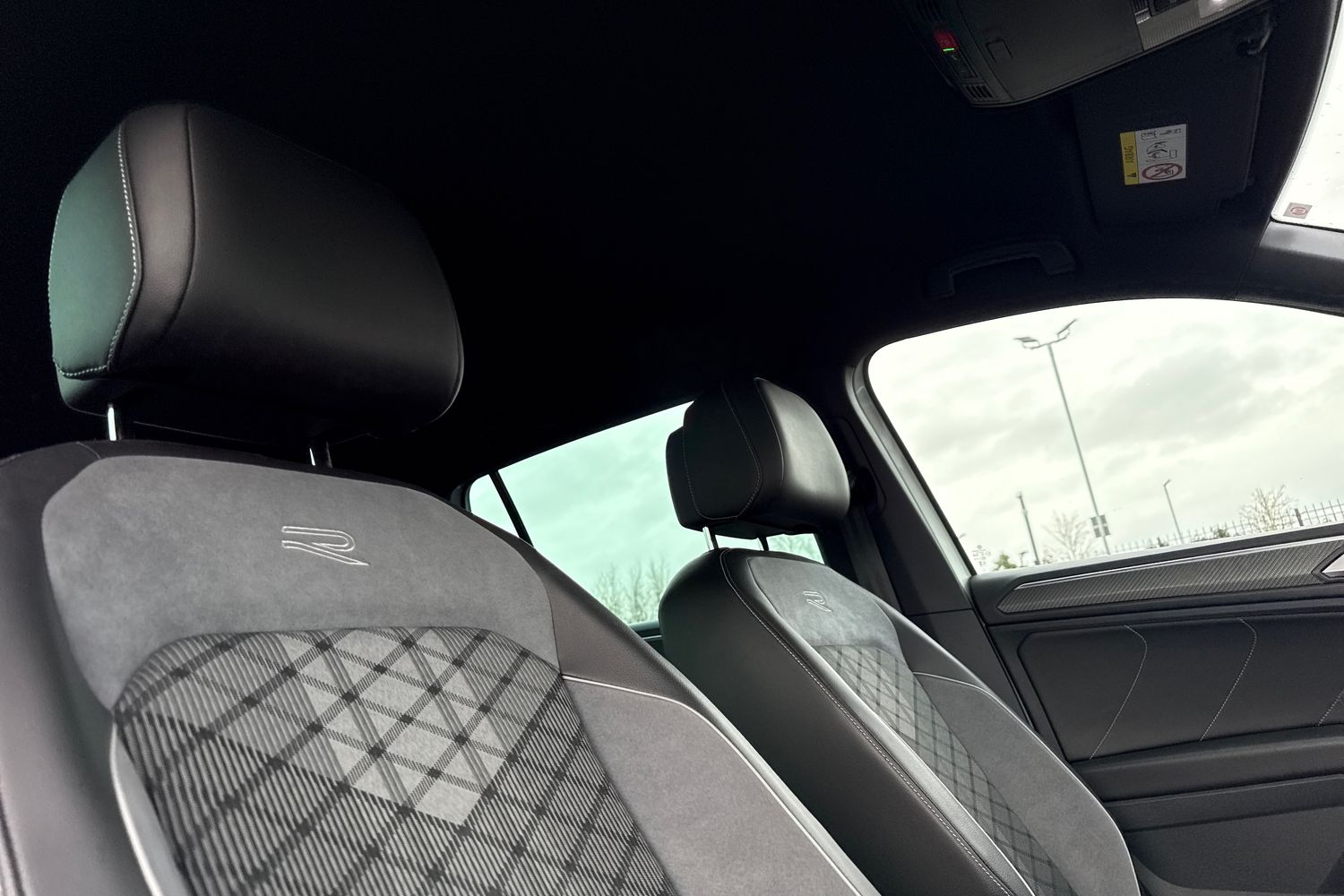 Used Volkswagen Tiguan 2023 for sale - 77914308: Photo 24