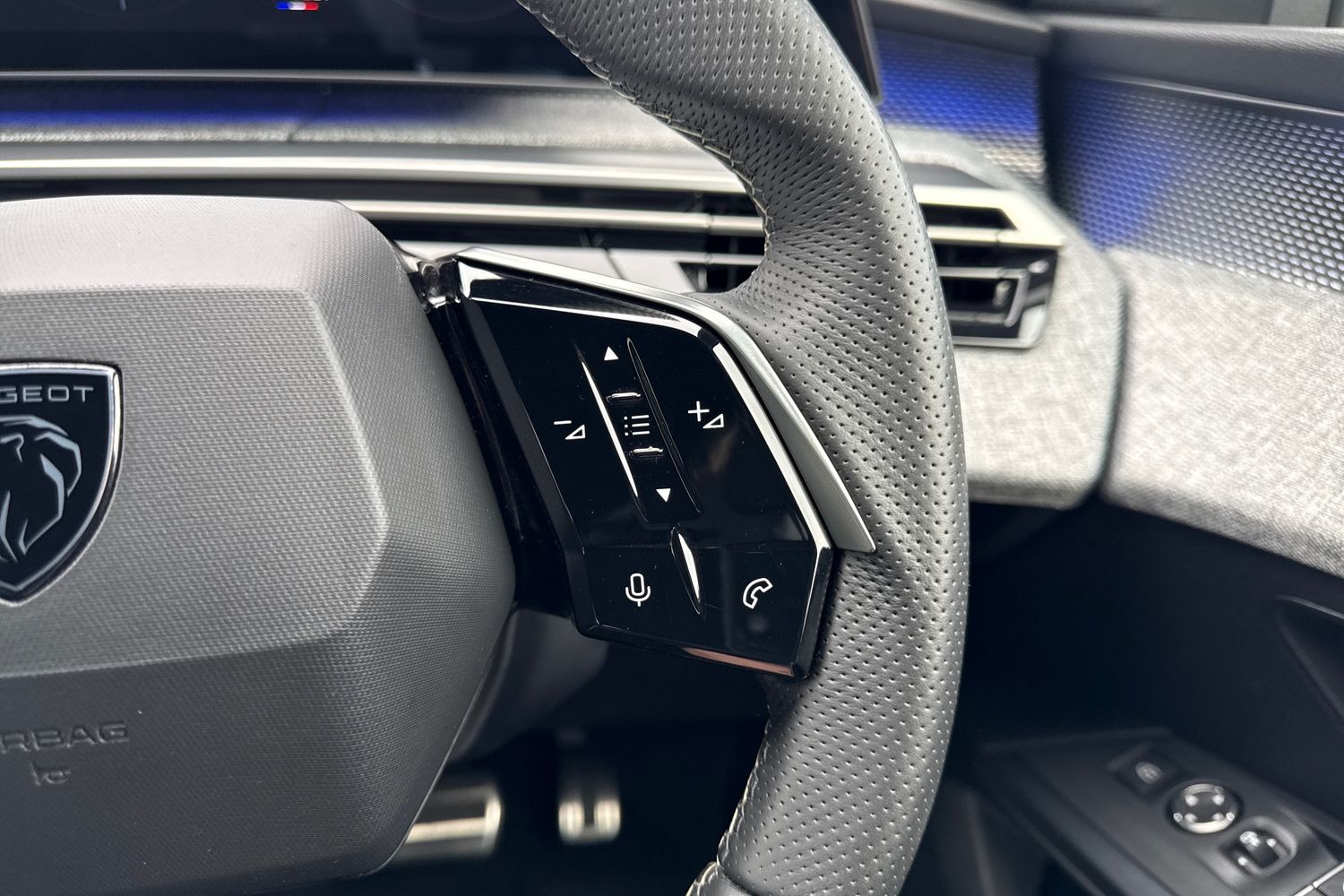 Used Peugeot 3008 2024 for sale - 77642022: Photo 40