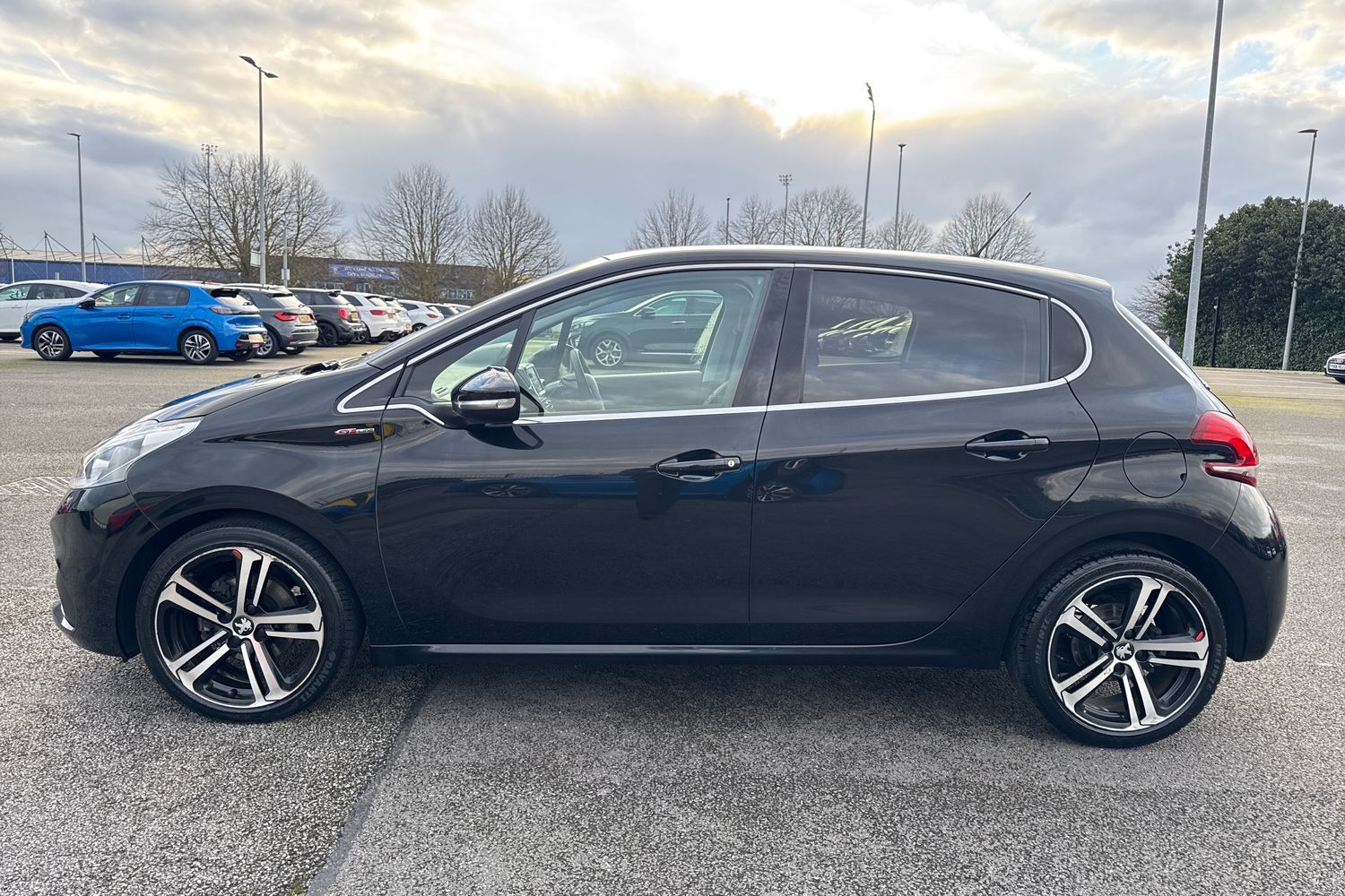 Used Peugeot 208 2019 for sale - 77500966: Photo 30