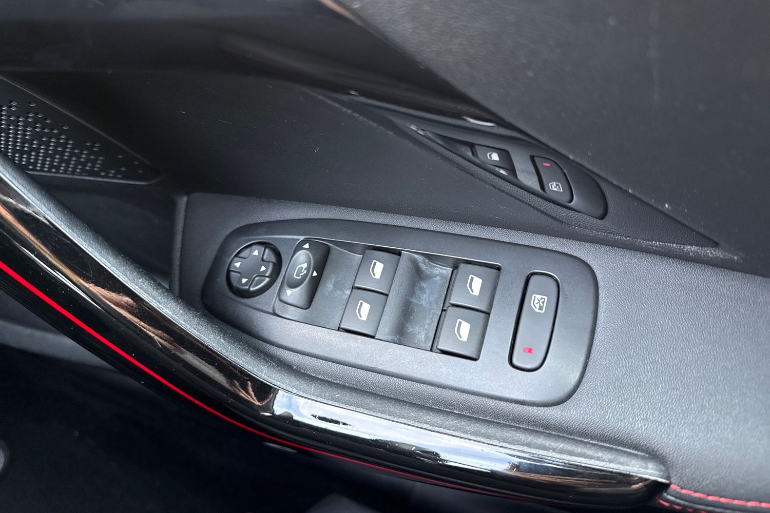 Used Peugeot 208 2019 for sale - 77500966: Photo 41