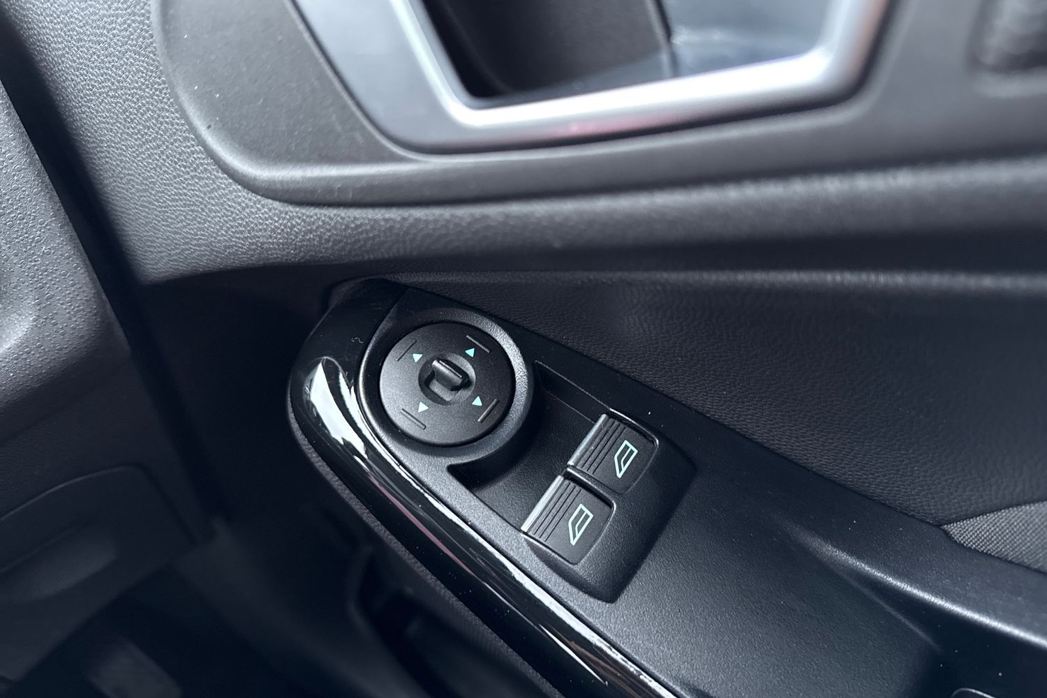 Used Ford Fiesta 2017 for sale - 77436136: Photo 37