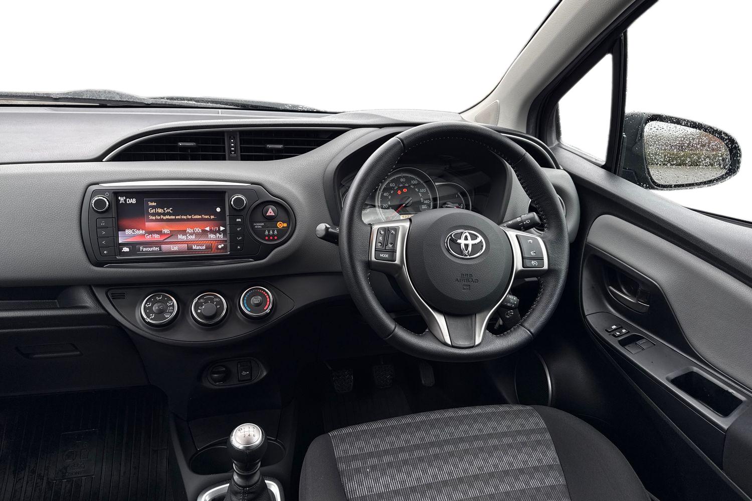 Used Toyota Yaris 2016 for sale - 77553478: Photo 18