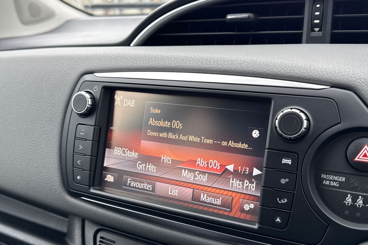 Used Toyota Yaris 2016 for sale - 77553478: Photo 42