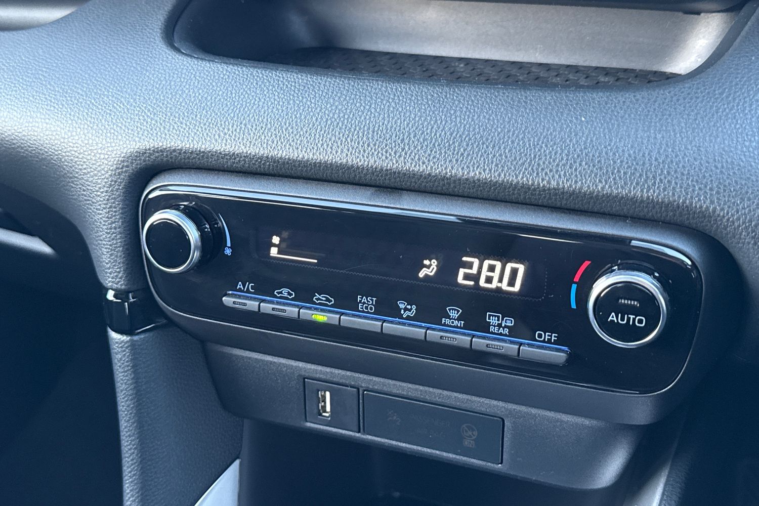 Used Toyota Yaris 2022 for sale - 77257857: Photo 22