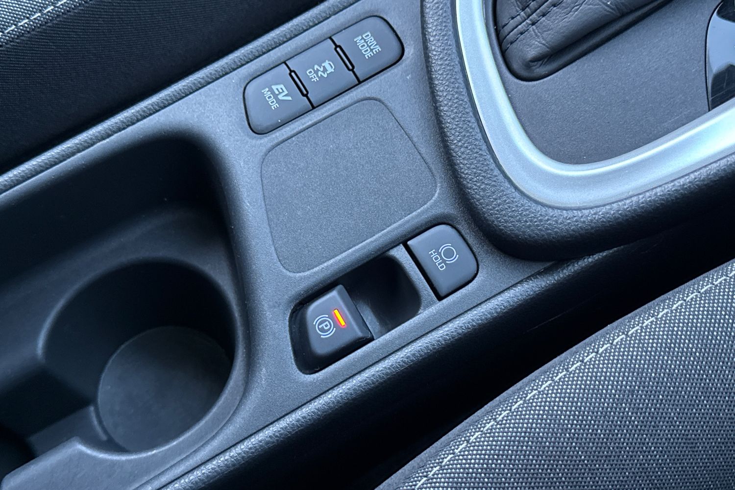 Used Toyota Yaris 2022 for sale - 77257857: Photo 51