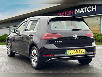 Used Volkswagen Golf 2019 for sale - 77337230: Photo