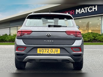 Used Volkswagen T-Roc 2022 for sale - 77026466: Photo