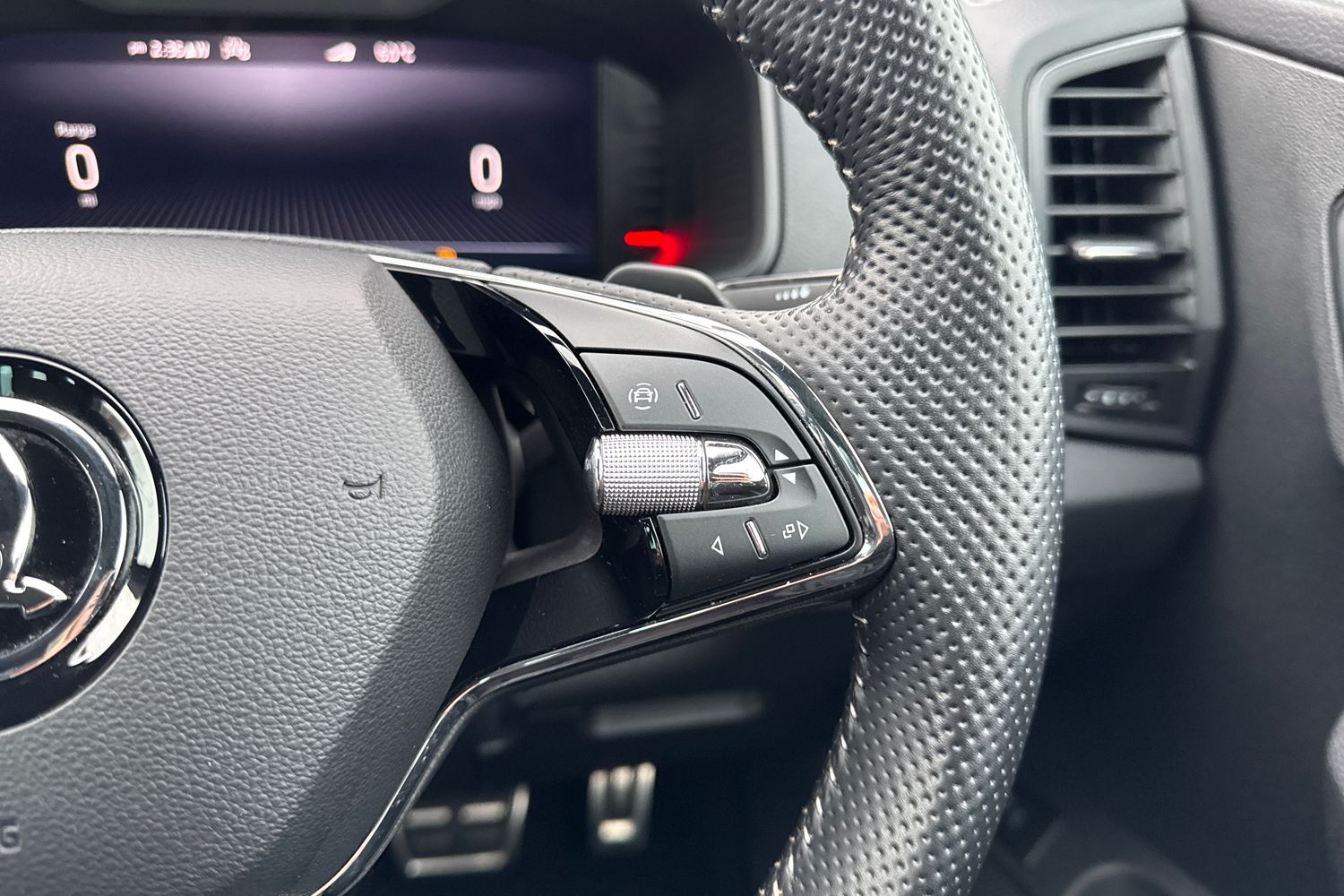 Used Skoda Karoq 2022 for sale - 76718453: Photo 42