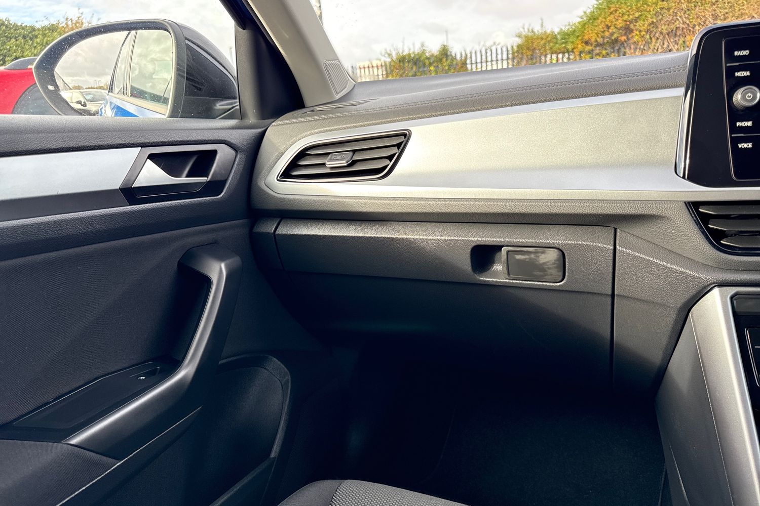 Used Volkswagen T-Roc 2022 for sale - 76385507: Photo 20