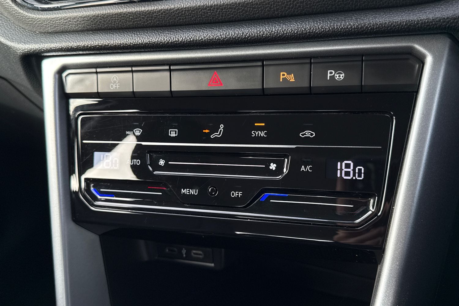 Used Volkswagen T-Roc 2022 for sale - 76385507: Photo 22