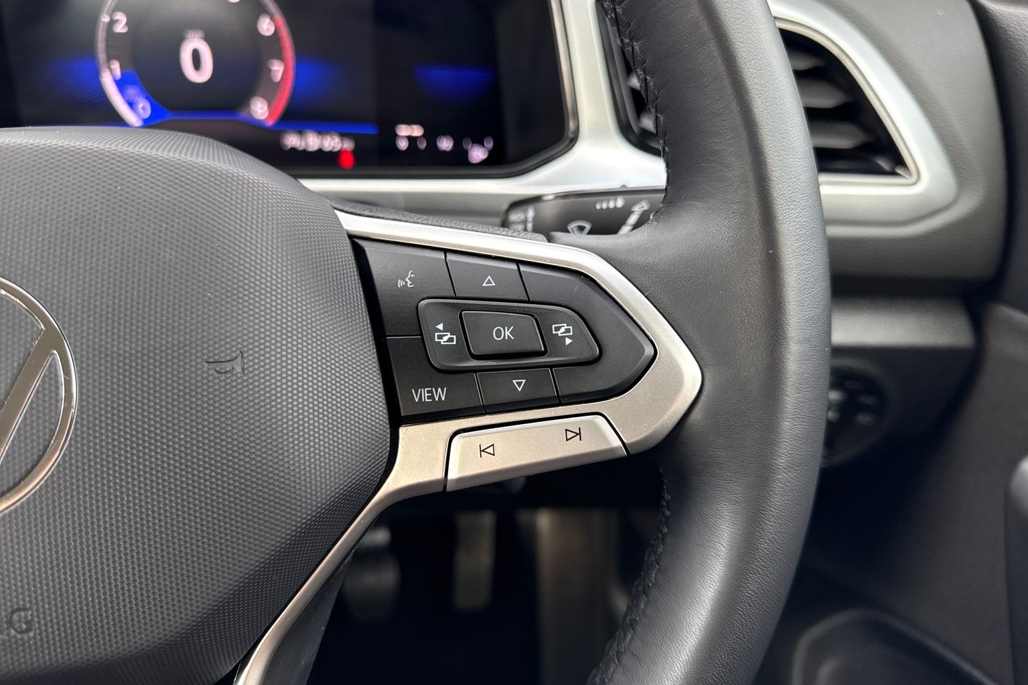 Used Volkswagen T-Roc 2022 for sale - 76385507: Photo 40