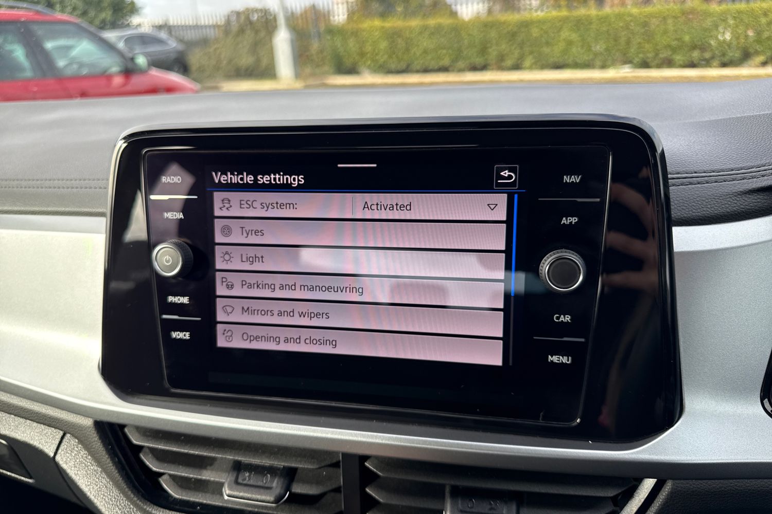 Used Volkswagen T-Roc 2022 for sale - 76385507: Photo 51