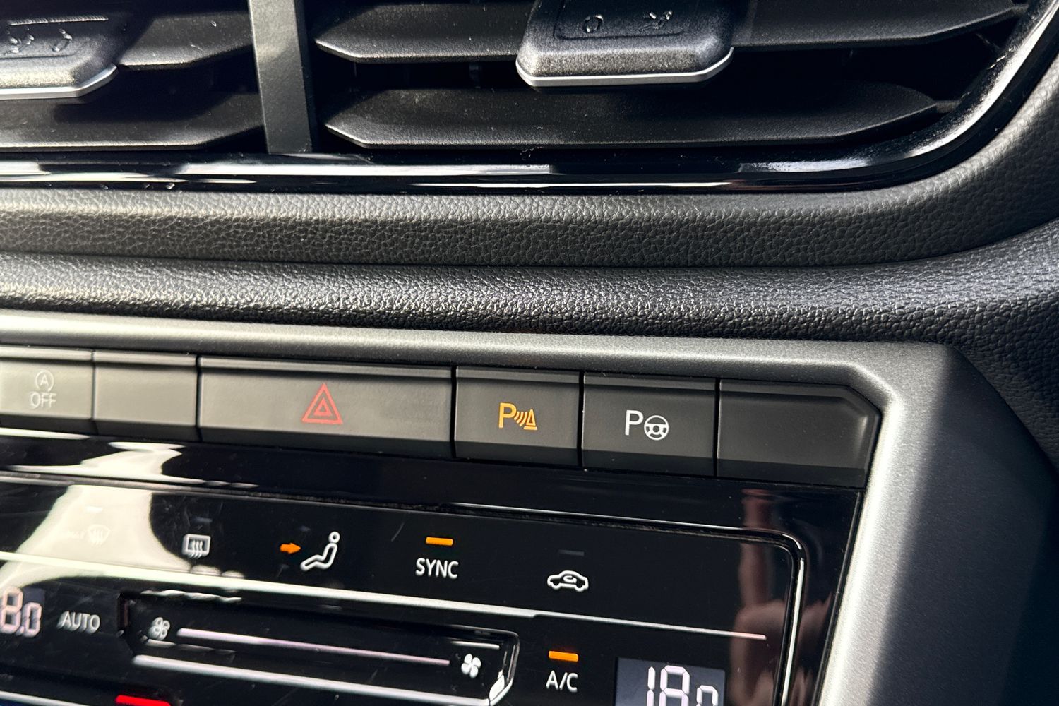 Used Volkswagen T-Roc 2022 for sale - 76385507: Photo 53