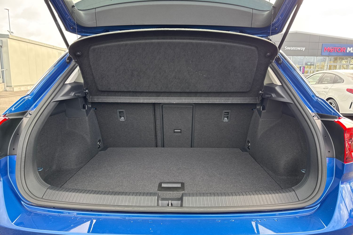 Used Volkswagen T-Roc 2022 for sale - 76385507: Photo 7