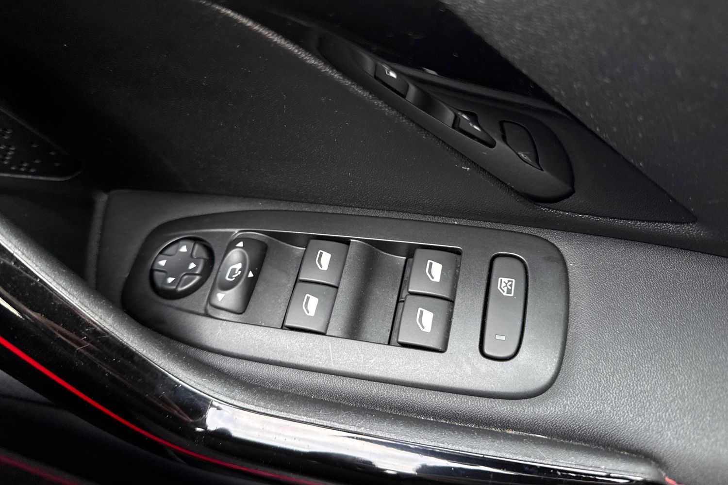 Used Peugeot 2008 2019 for sale - 77500866: Photo 43