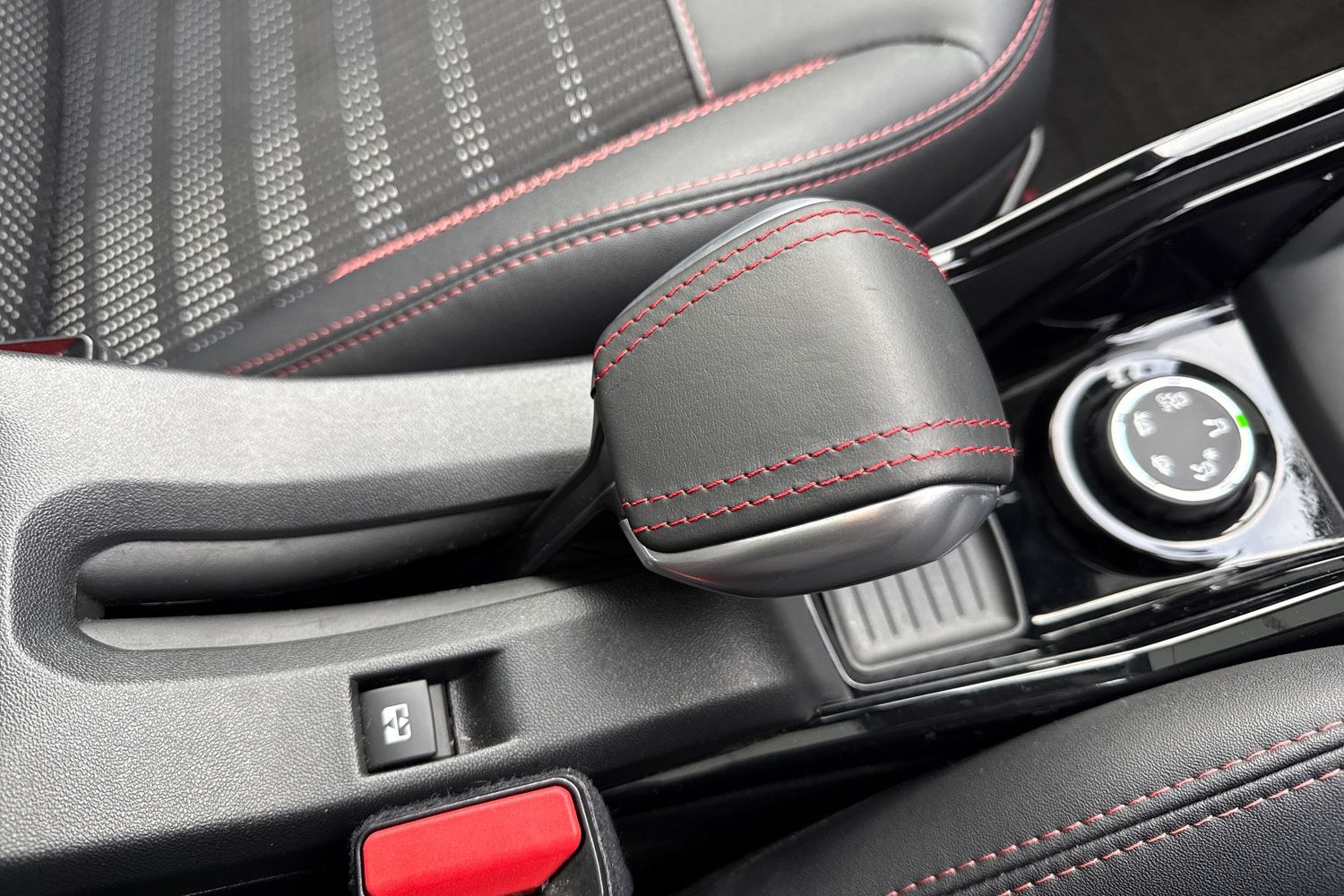 Used Peugeot 2008 2019 for sale - 77500866: Photo 60