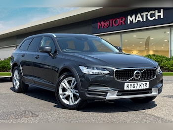Used Volvo V90 Cross Country 2017 for sale - 79023592: Photo