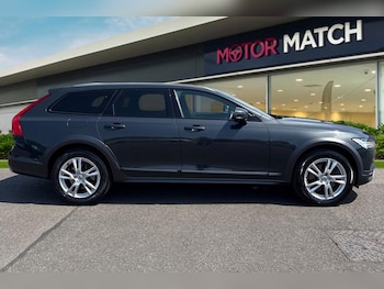 Used Volvo V90 Cross Country 2017 for sale - 79023592: Photo